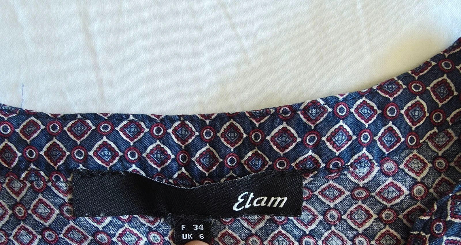 Camisón fluido Etam XS 34 con motivo geométrico azul y rojo – photo 8
